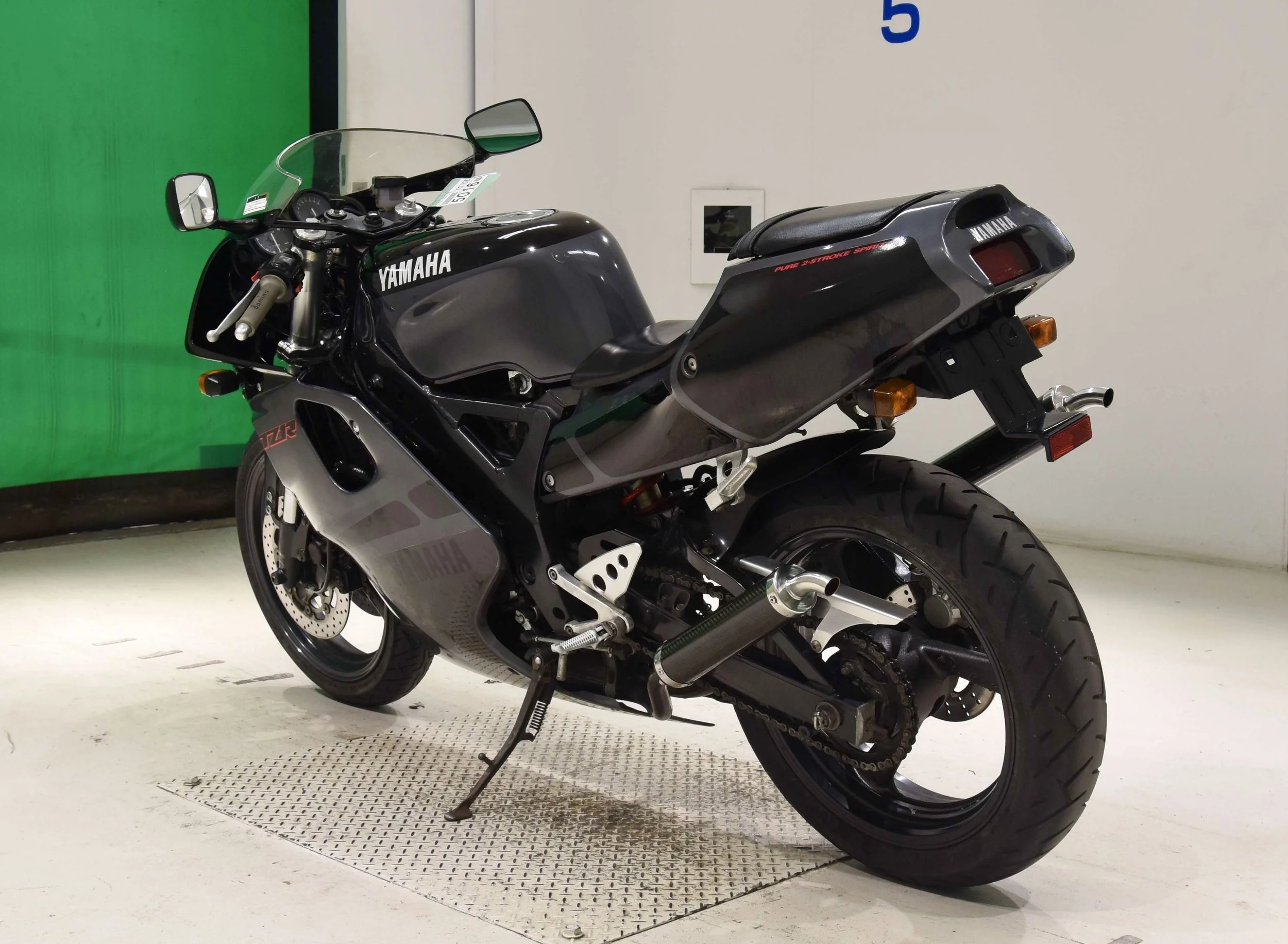 ヤマハ TZ Moto2 Imports